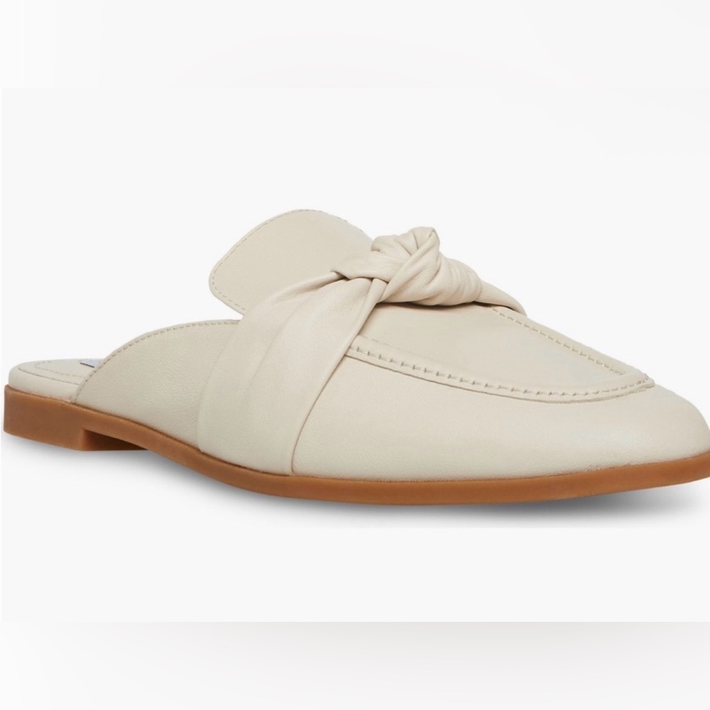 Steve Madden Chart Mules - Bone Leather Pointed Toe Flats - Size 8.5